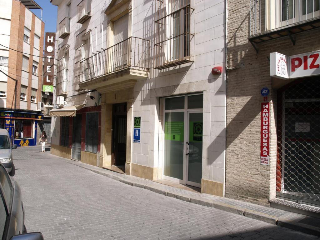 Hotel Al-Yussana Lucena Exterior foto