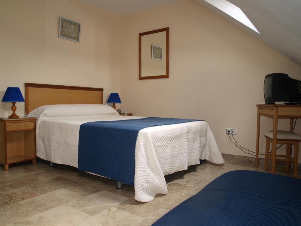 Hotel Al-Yussana Lucena Cameră foto