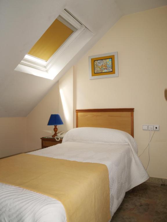 Hotel Al-Yussana Lucena Cameră foto