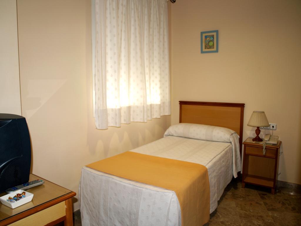 Hotel Al-Yussana Lucena Exterior foto
