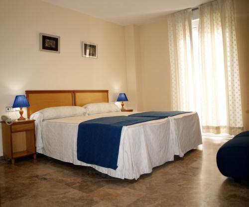 Hotel Al-Yussana Lucena Exterior foto
